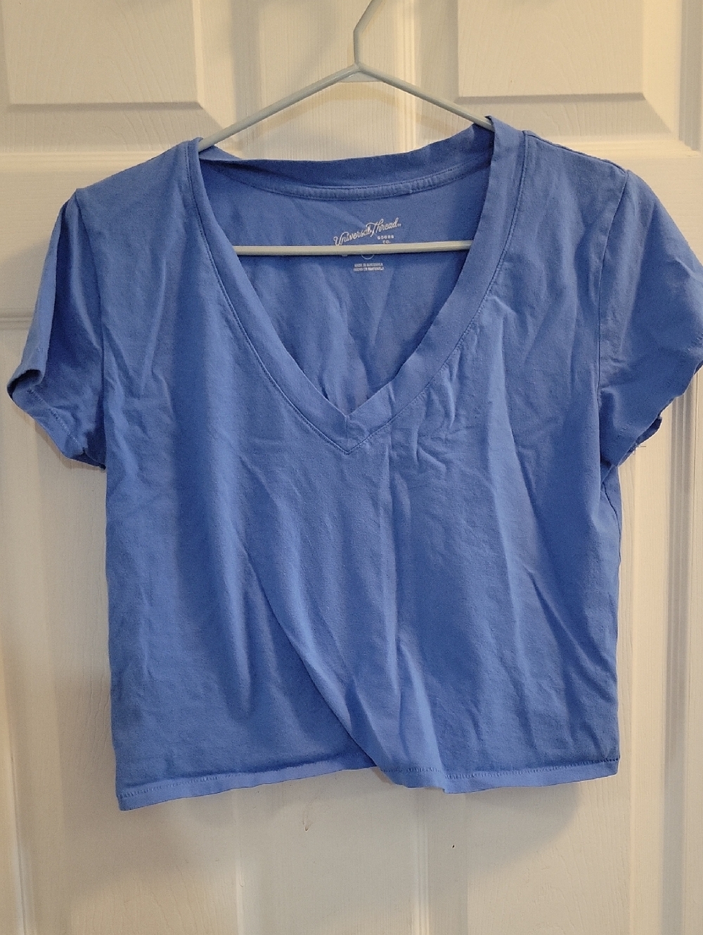 Universal Thread Periwinkle V-Neck Cropped Tee
